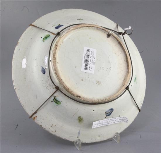 An Iznik pottery dish, Turkey c.1680 - 1720, diameter 29cm